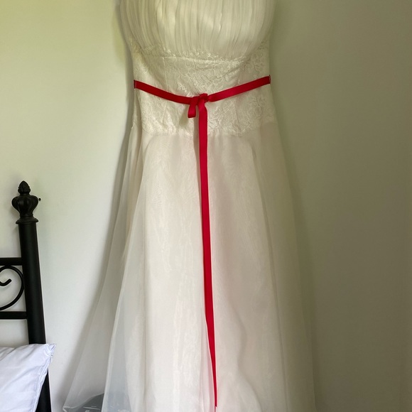 NEW B2 Bridal Wedding/Party Tea Length Dress - Picture 2 of 7